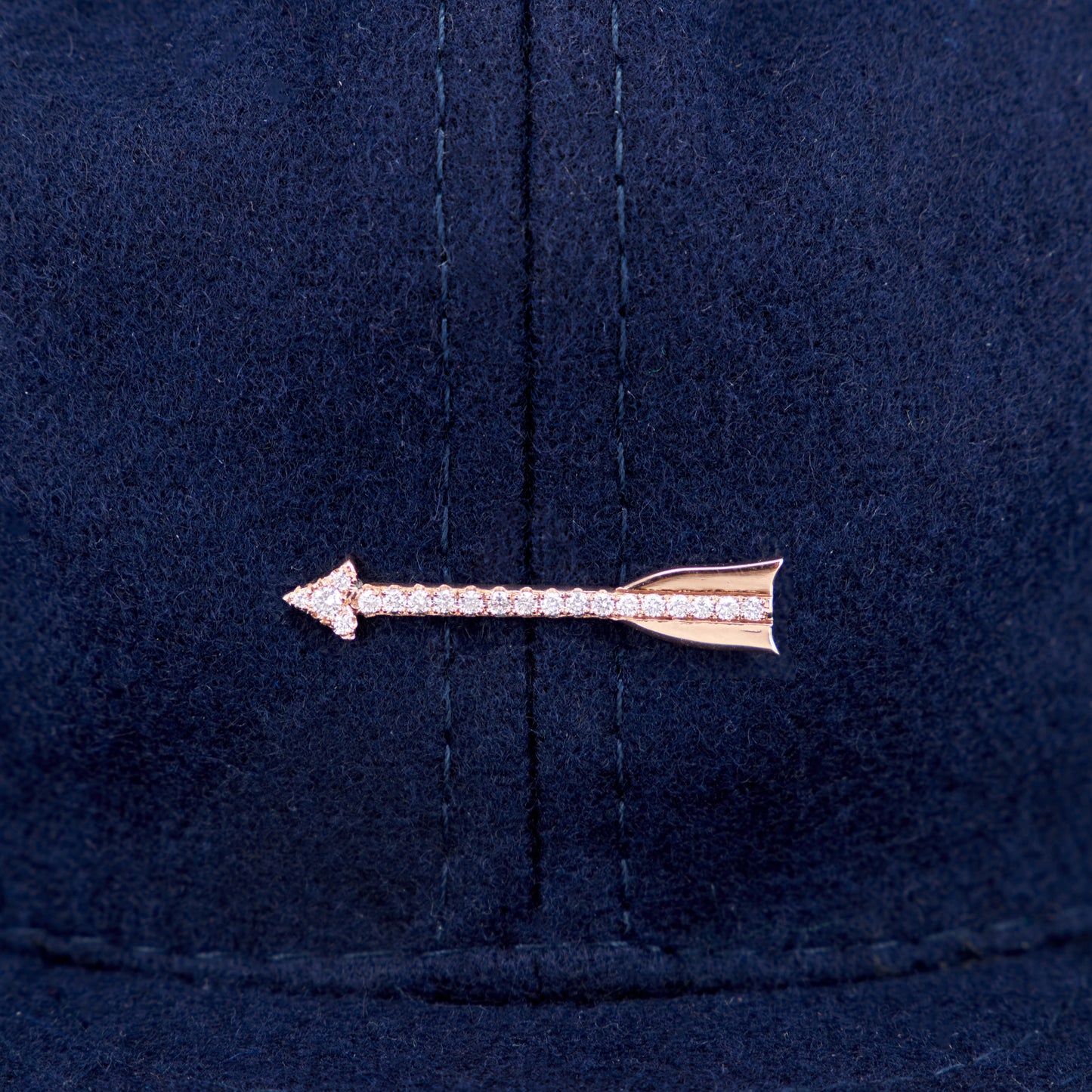 Cap, blingbling arrow